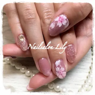 ネイル Lily*nail 🌻Mii🌻のネイルデザイン