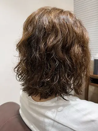 ミディアム パーマ 山口 莉々香のヘアスタイル