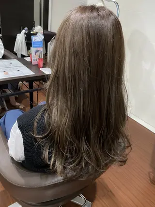 カラー megumi ⭐︎のヘアスタイル