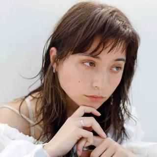 ミディアム ROW 札幌のヘアスタイル