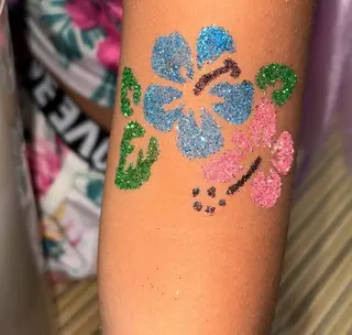 see love gritterのネイルデザイン