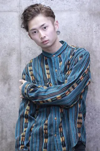 ショート パーマ メンズ 及川 光のヘアスタイル