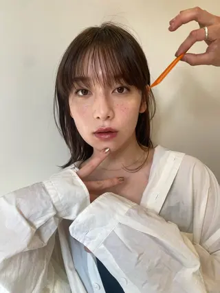 ミディアム カラー 初めてのレイヤーは お任せ！川緑　一吹のヘアスタイル