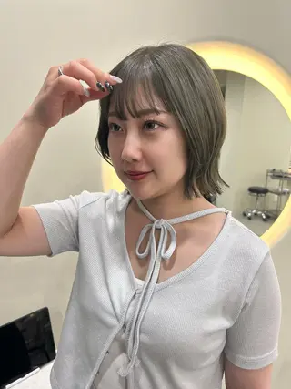 ミディアム 透明感カラー レイヤー/むつきのヘアスタイル