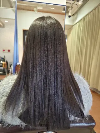 ロング 武鹿野 光江のヘアスタイル