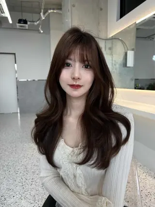 ロング カラー yui🎀ブリーチ なしベージュ／博多のヘアスタイル