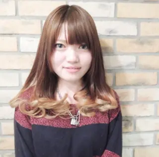 セミロング カラー 烏山 達也のヘアスタイル