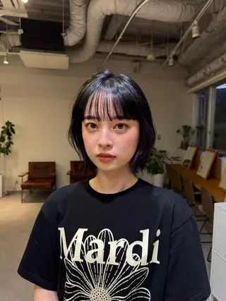 ミディアム まほ/レイヤーカット 🍒🤍透明感カラーのヘアスタイル