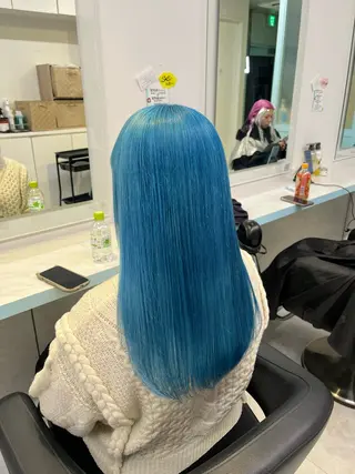 セミロング カラー ブリーチカラー 🩵MIZUKIのヘアスタイル