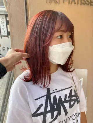 ミディアム カラー パーマ ヘアアレンジ メンズ キッズ ネイル マツエク・マツパ 韓国🇰🇷レイヤー カットオリーブカラーのヘアスタイル