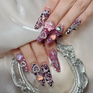 ネイル Maggie Nail🦩のネイルデザイン