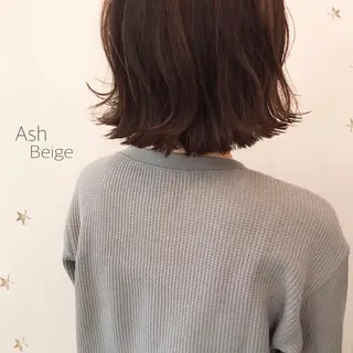 ミディアム カラー 市川 千夏のヘアスタイル