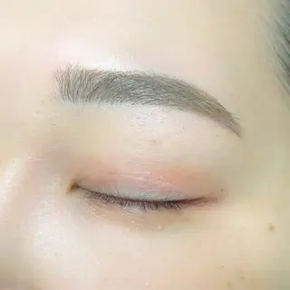 アイブロウ Lino 中目黒♡ イチダ ユウ 🩰のマツエク・マツパデザイン