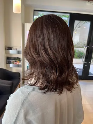 セミロング カラー NaVIユウジ 透明感カラーのヘアスタイル