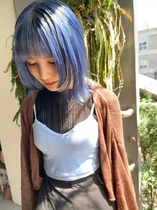 ミディアム カラー qiie/ワンカラー インナーカラーのヘアスタイル