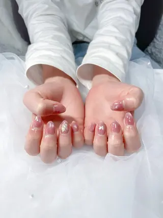 ネイル nail room utouto所属・横田 綾乃のネイルデザイン