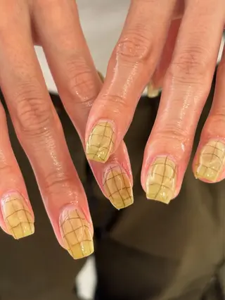 ネイル une／YUKINA 🫧大人nuanceのネイルデザイン