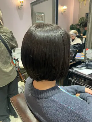 ショート カラー 透明感カラー 🫧ゆうしん/平尾のヘアスタイル