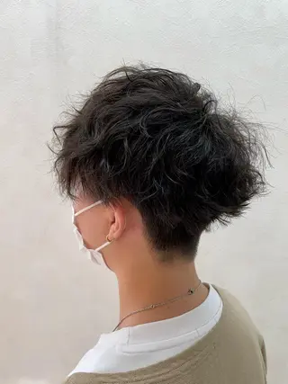 ショート パーマ メンズ 加藤 遥花のヘアスタイル