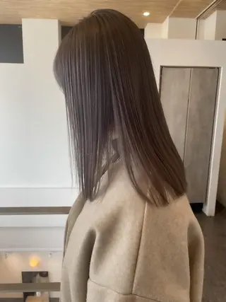 ミディアム カラー ヘアアレンジ アイブロウ ミニボブ/ブリーチ 🌈MISATOのヘアスタイル