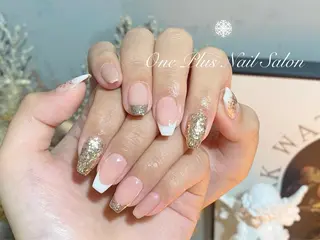 ショート カラー ネイル One Plus Nail Salonのネイルデザイン