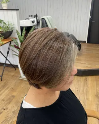 ショート カラー 【hair mic】 植田隆文のヘアスタイル