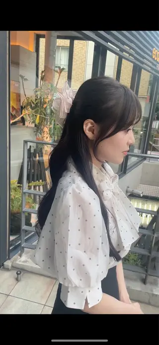 ロング カラー ご新規様限定 透明感カラーKANAのヘアスタイル