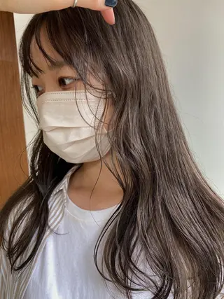 ミディアム カラー 砂原 ひよりのヘアスタイル