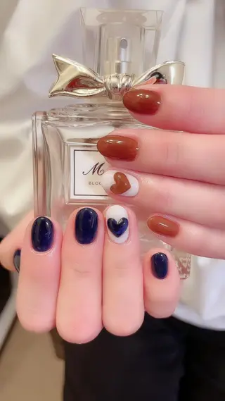 ショート カラー ネイル Petite Cannelleのネイルデザイン