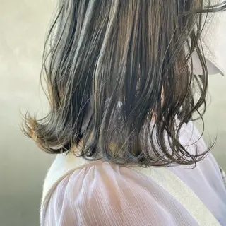 ミディアム サ チのヘアスタイル