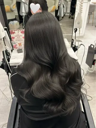 カラー 透明感カラー 古山 結季🌙🖤のヘアスタイル