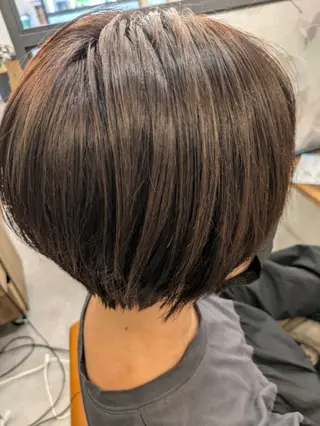 ショート カラー カサハラ リホのヘアスタイル