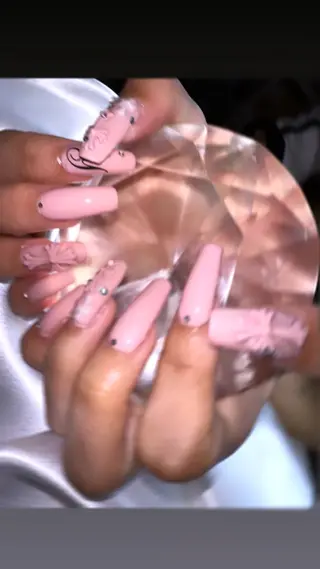セミロング YOKOSUKA NAILS💅✨のネイルデザイン