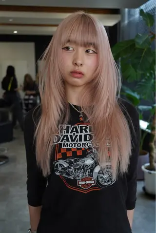 ロング カラー 松下 愛生のヘアスタイル