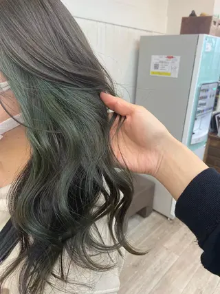 ロング カラー ☀️透明感color KURO☀️のヘアスタイル