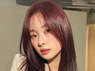 ロング タカノ アツコのヘアスタイル