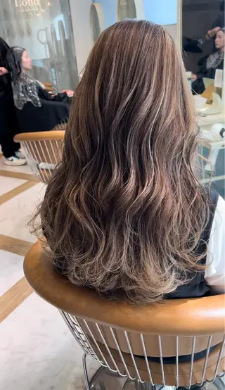 セミロング 色気レイヤースタイル 洒落色気ヘアマサトのヘアスタイル
