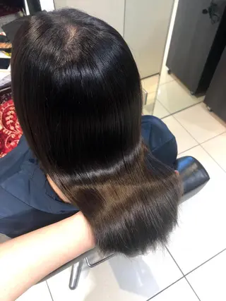 セミロング 🇰🇷韓国風艶髪✨ 髪質改善 倉岡しおんのヘアスタイル