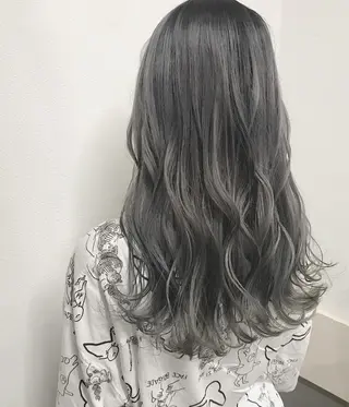 ロング カラー lani ブリーチ /ダブルカラーのヘアスタイル