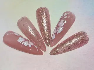 ネイル Moon's🌙🪄 Shioriのネイルデザイン