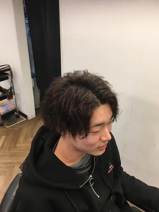 ミディアム パーマ メンズ 前田賢生 ご新規様はNGのヘアスタイル