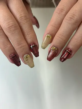 ネイル 【UNE.】 長さだしフィルインのネイルデザイン