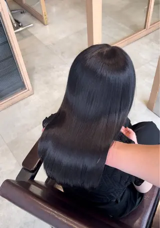 セミロング カラー 縮毛矯正クロスパーマ 益子達也のヘアスタイル