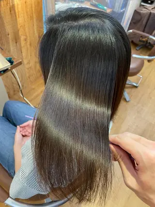 セミロング 髪質改善✨自由が丘 札辻 拓未のヘアスタイル