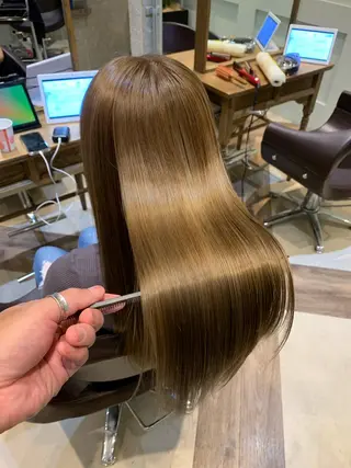 セミロング カラー 🌟髪質改善/透明感 🌟代表RYOのヘアスタイル