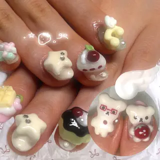 ネイル Unyum nail🎀のネイルデザイン