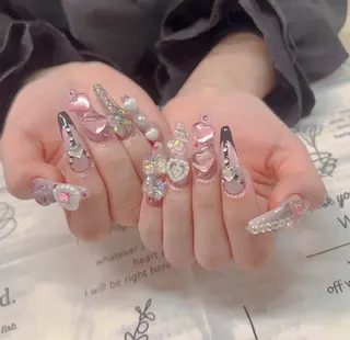 ネイル MoaNail🫶 Yoshiのネイルデザイン