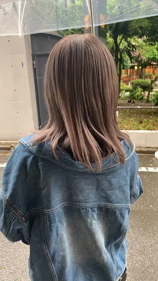 ミディアム カラー leben serikaのヘアスタイル