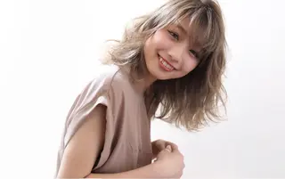 ミディアム 縞田 健一のヘアスタイル