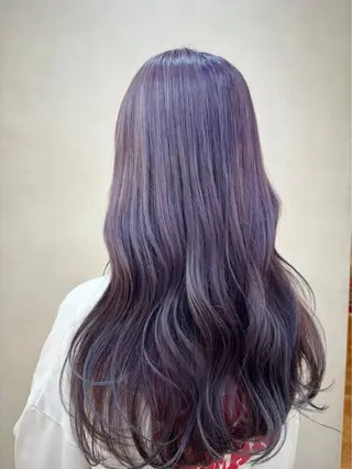 ロング Bond Story りき カラーモデルのヘアスタイル